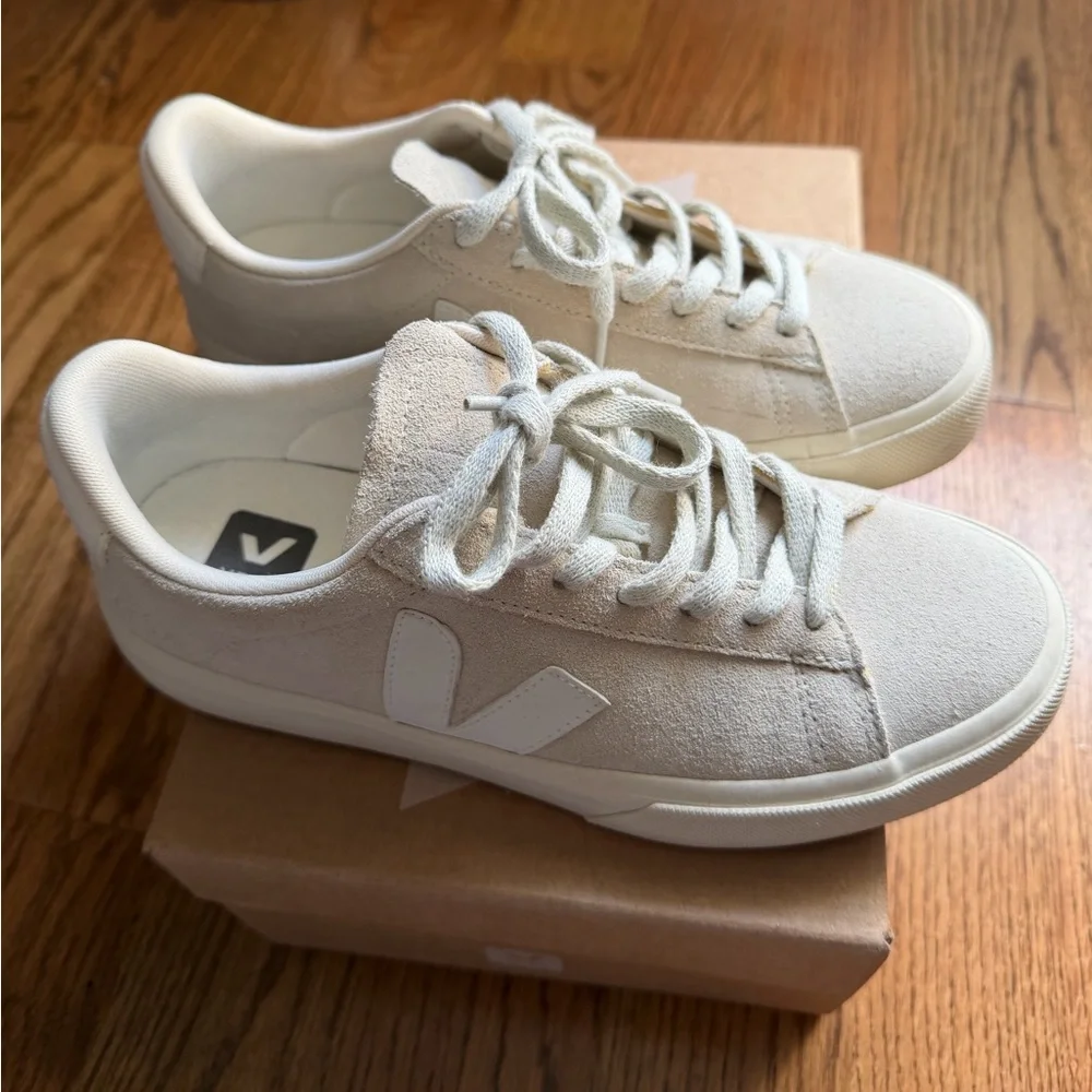 Veja Campo Sneaker Natural White - Women’s - Picture 5 of 13